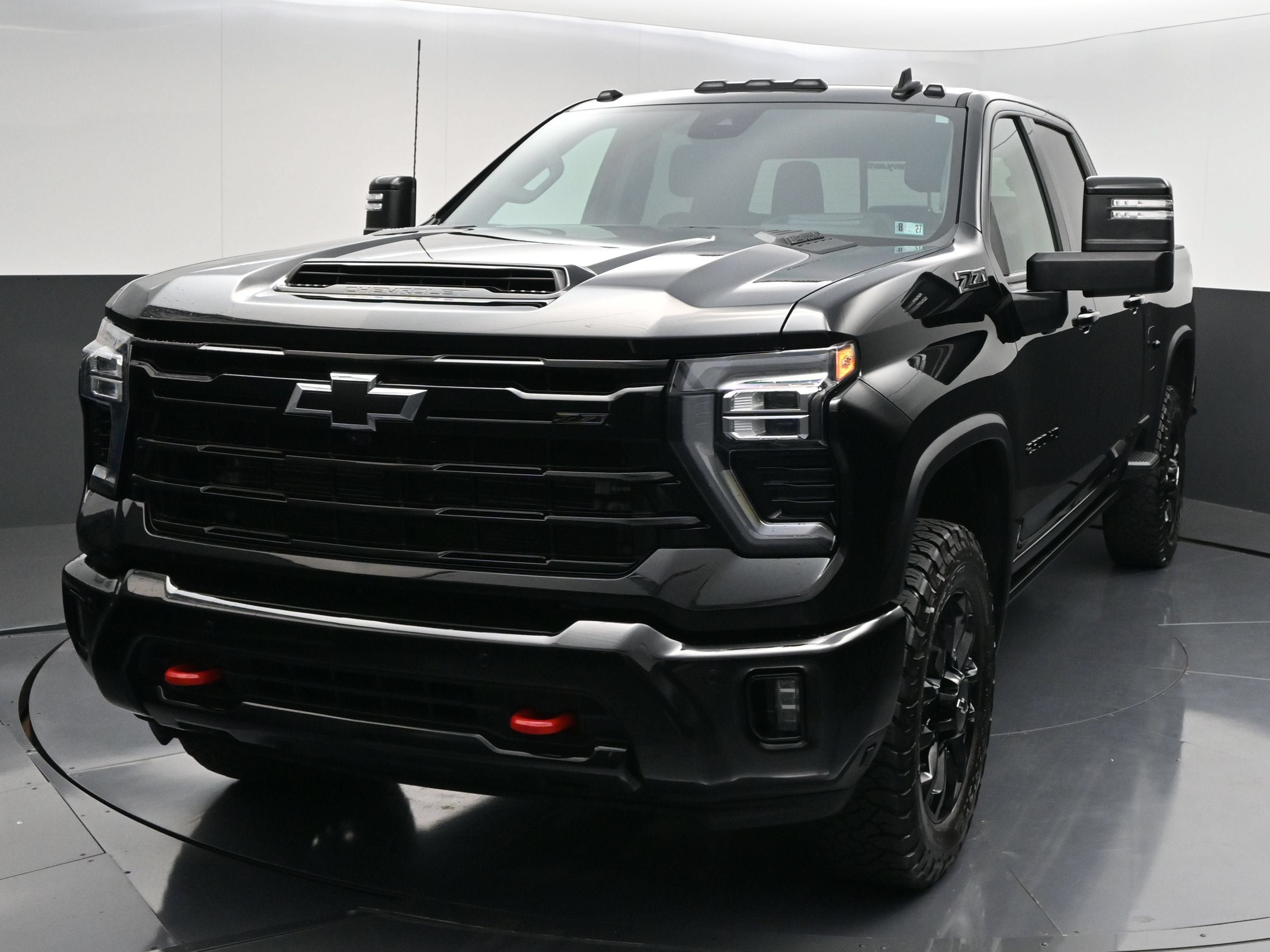Used 2025 Chevrolet Silverado 2500 LTZ w/ Trail Boss Package AWD/4WD image 4