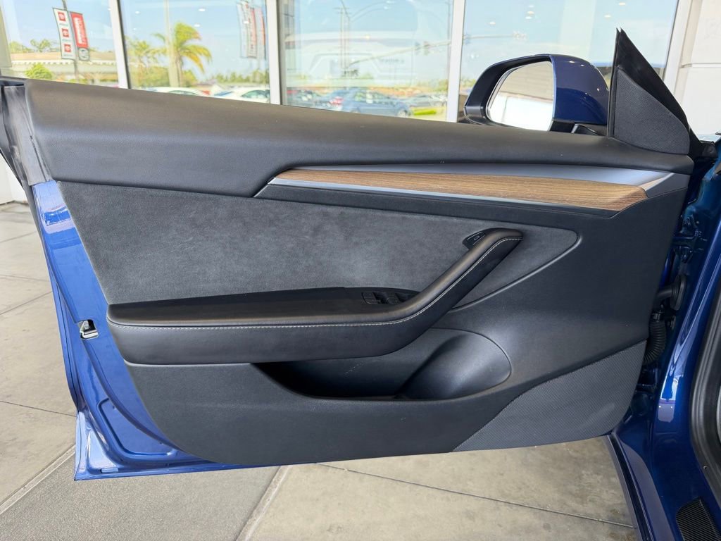 Used 2023 Tesla Model 3 Standard Range RWD image 18