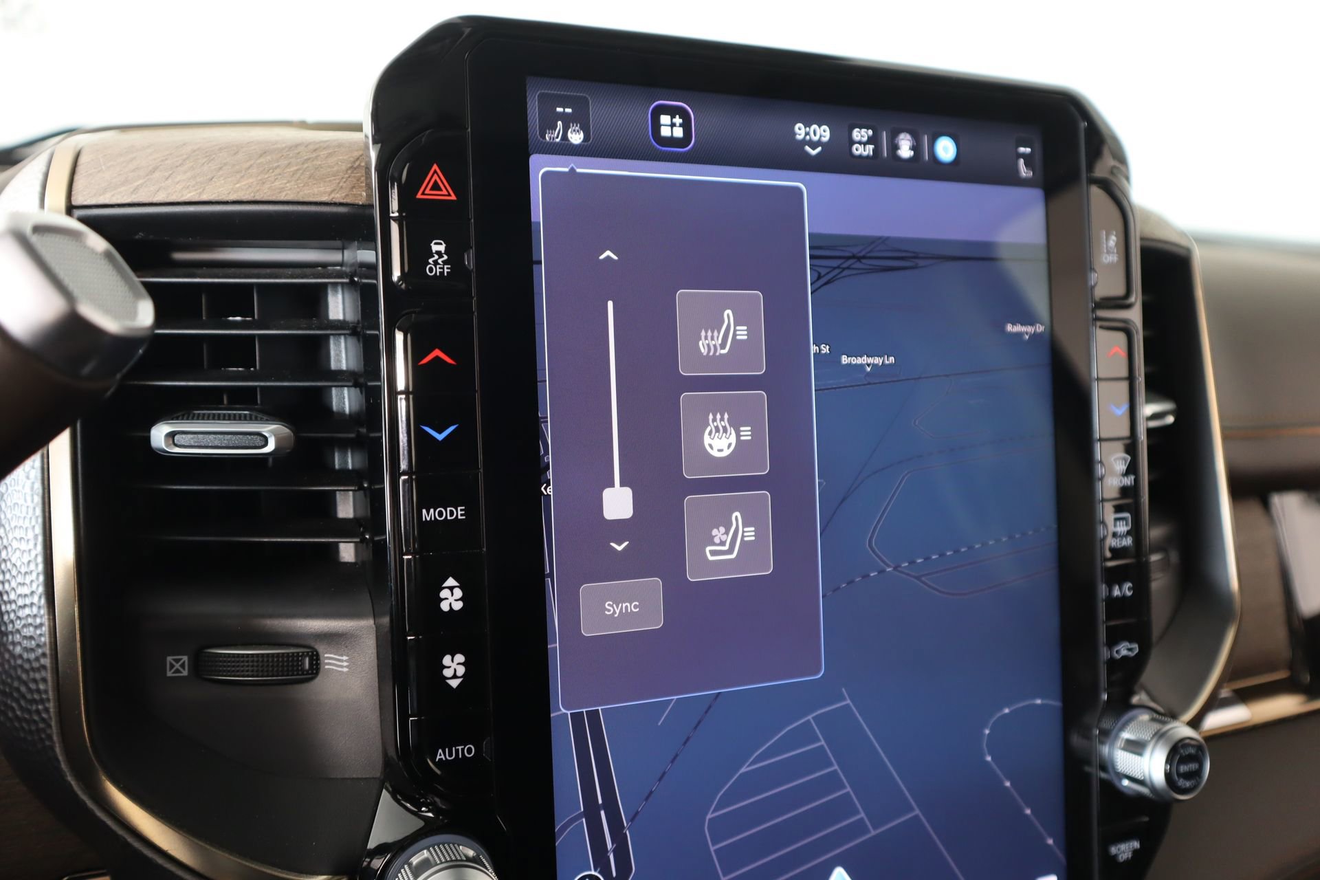 Used 2025 RAM 2500 Limited image 8