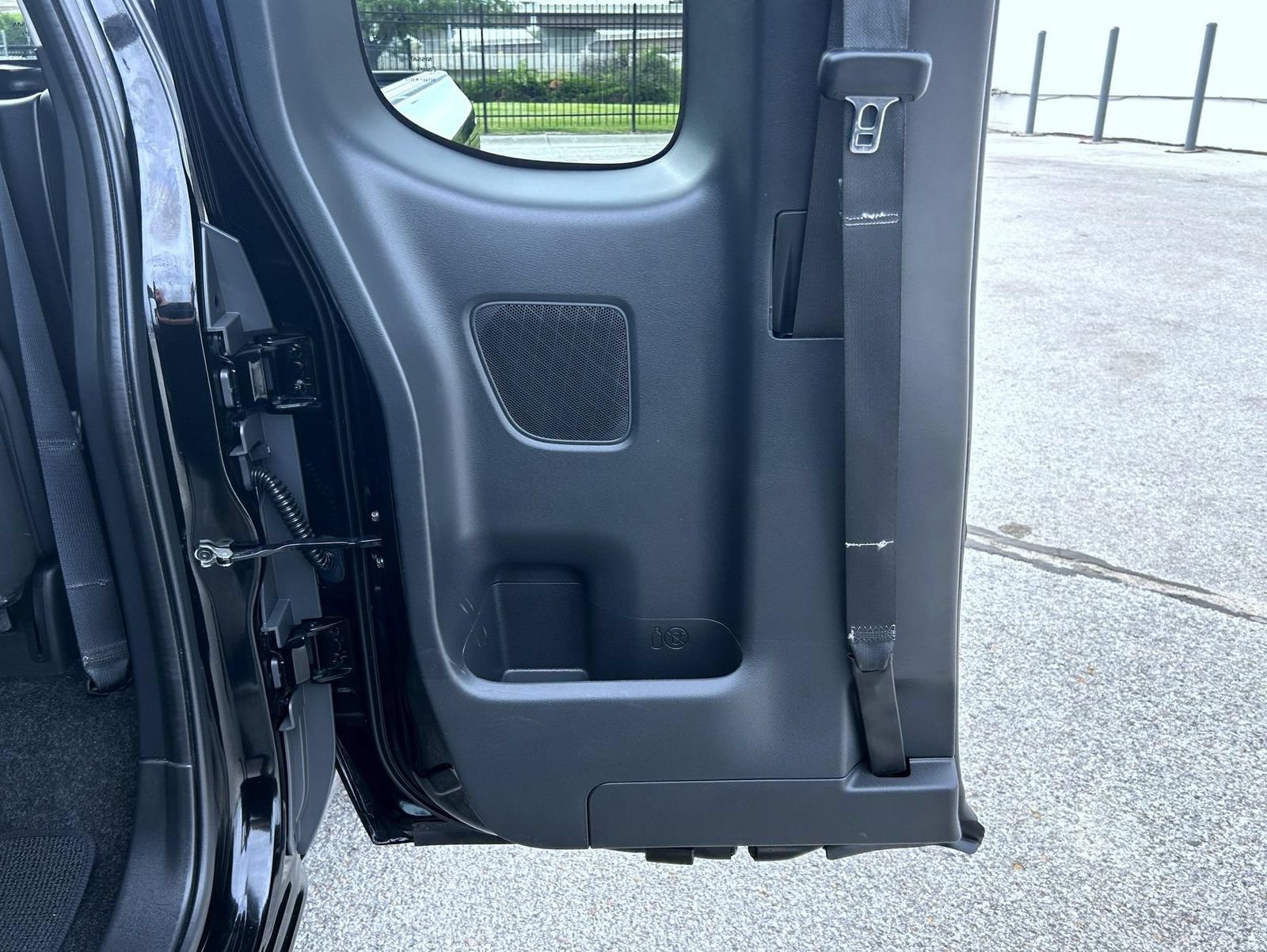 Used 2022 Nissan Frontier SV AWD/4WD image 19