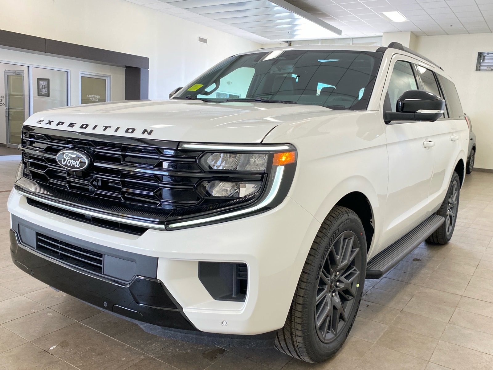 New 2026 Ford Expedition Platinum image 11