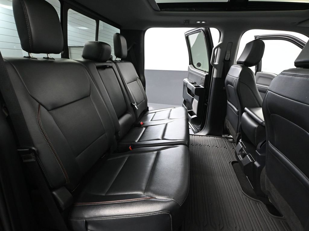 Used 2024 Ford F250 Lariat w/ Black Appearance Package image 43