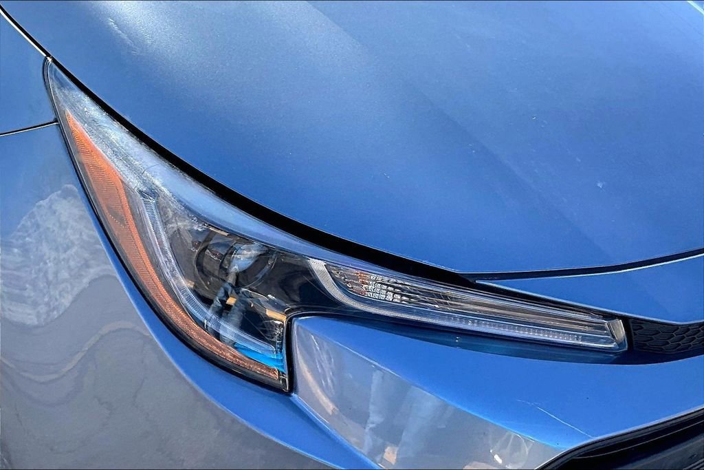 Used 2025 Toyota Corolla LE image 30