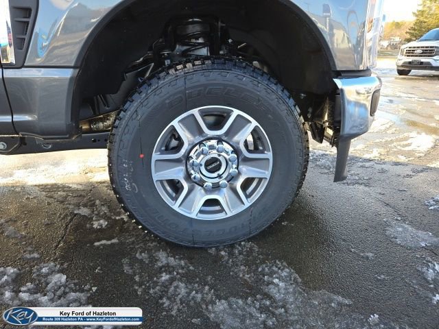 New 2026 Ford F350 Lariat w/ FX4 Off-Road Package image 52