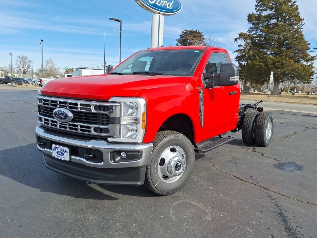 New 2026 Ford F350 XLT w/ XLT Value Package AWD/4WD image 24
