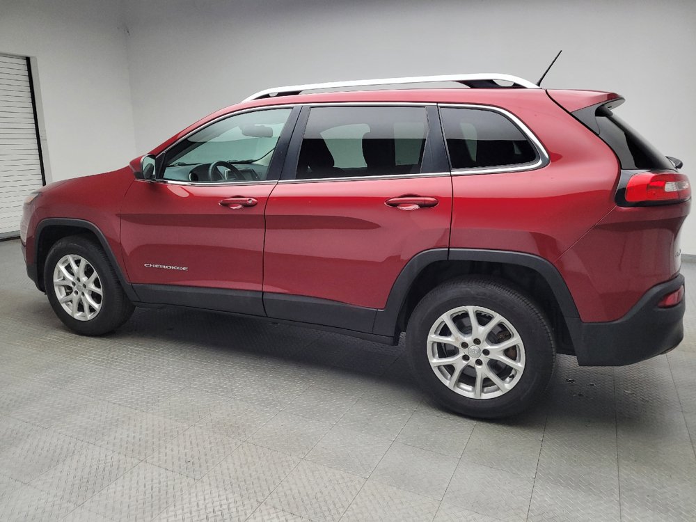 Used 2015 Jeep Cherokee Latitude w/ Cold Weather Group AWD/4WD image 3