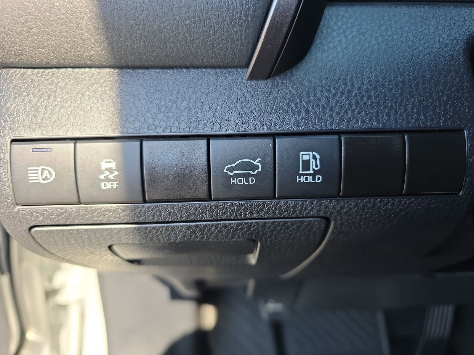 Used 2024 Toyota Camry LE w/ Convenience Package image 25