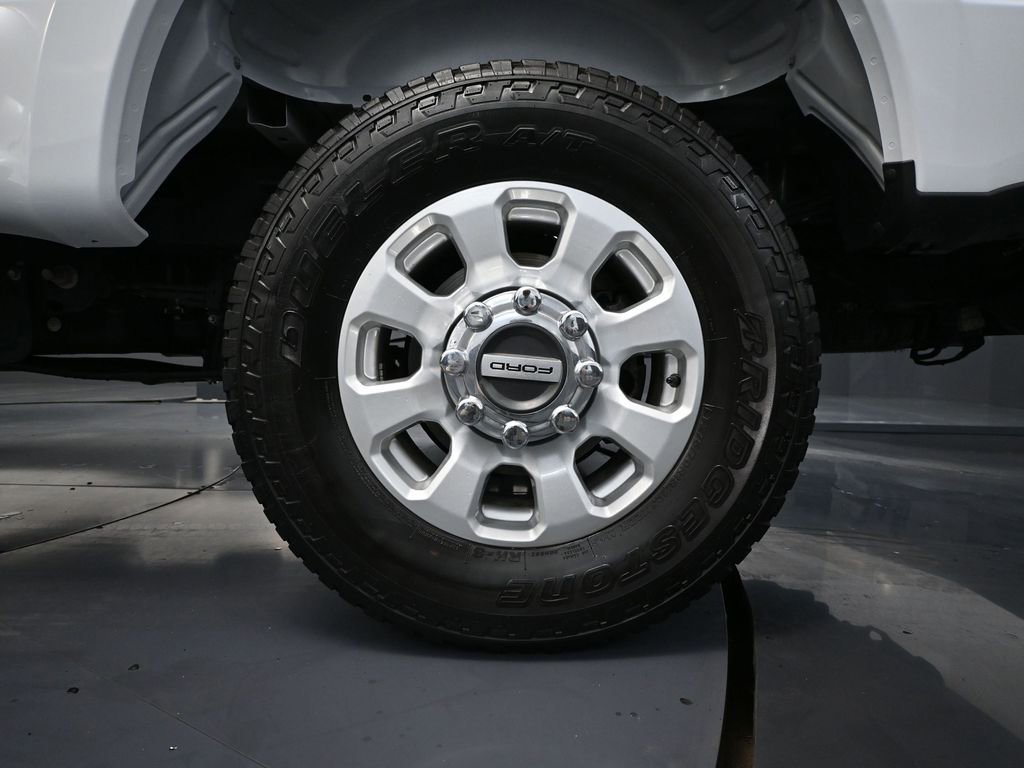 Used 2024 Ford F350 XLT w/ FX4 Off-Road Package image 14