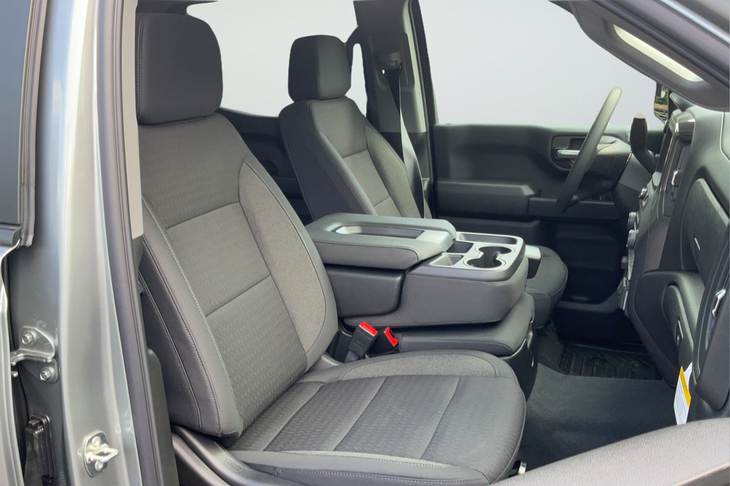 New 2026 Chevrolet Silverado 1500 Custom w/ Turbomax Blackout Package AWD/4WD image 18