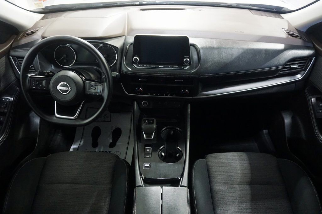 Used 2023 Nissan Rogue SV image 26