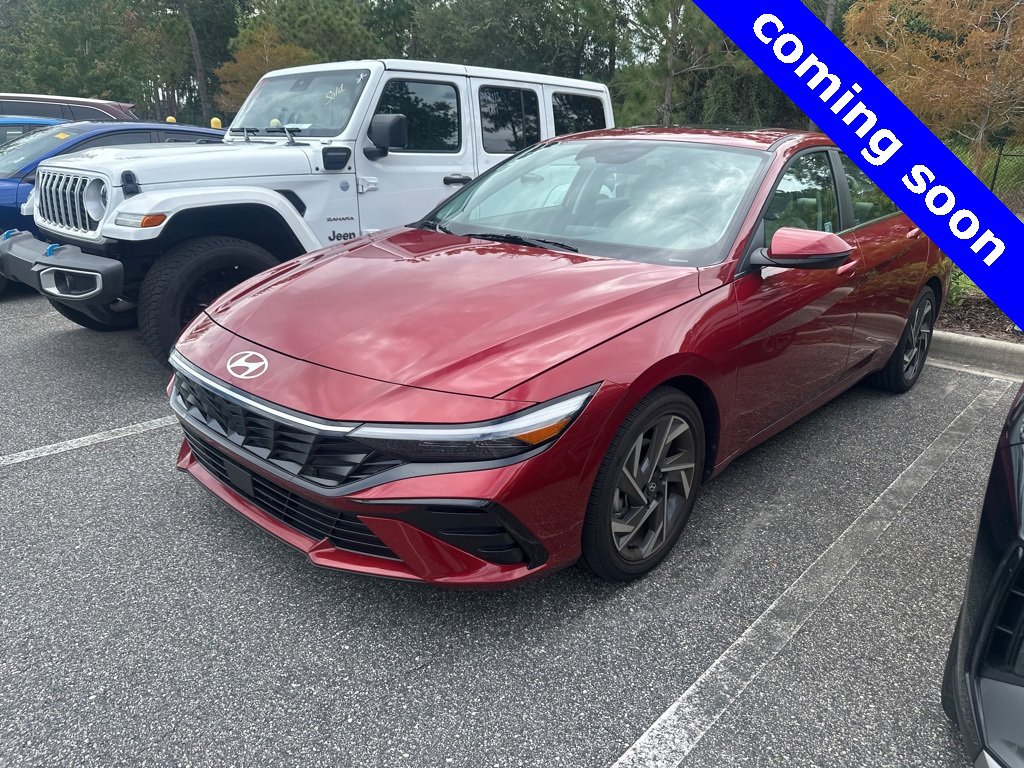 Used 2025 Hyundai Elantra Limited