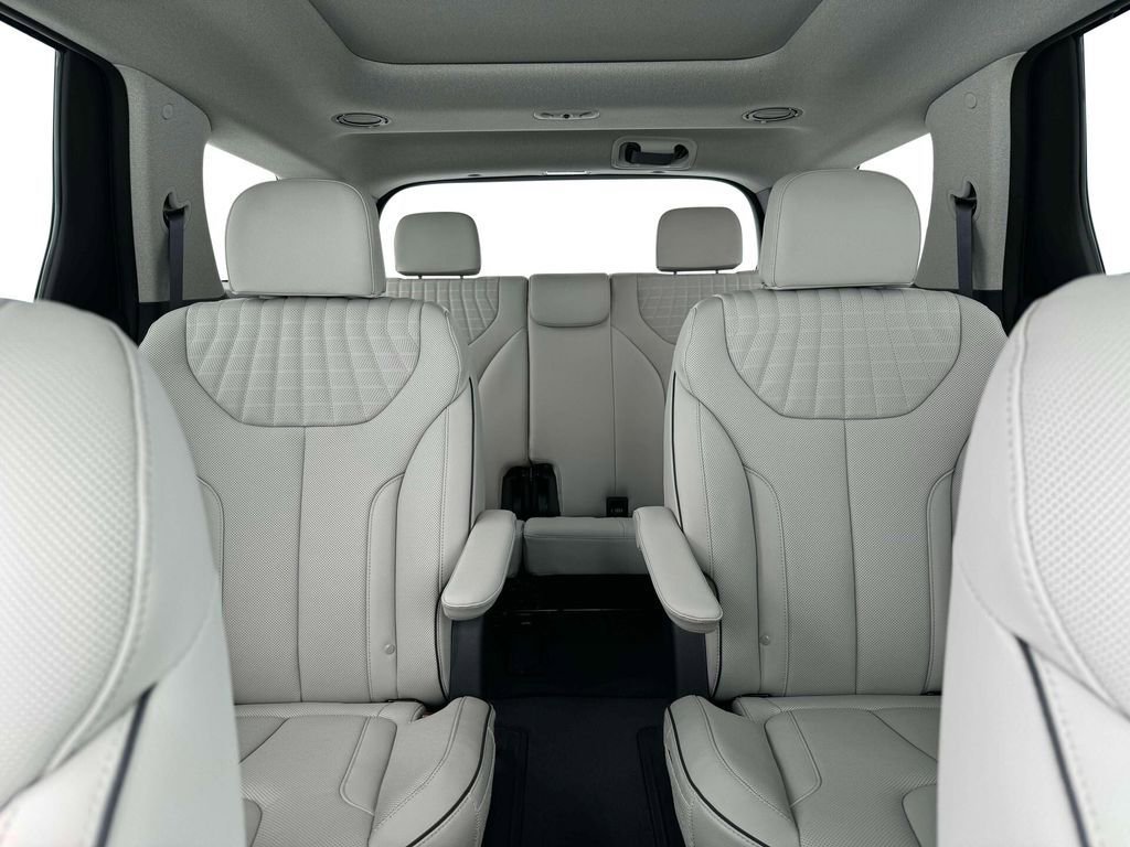 New 2025 Hyundai Palisade Limited AWD/4WD image 16