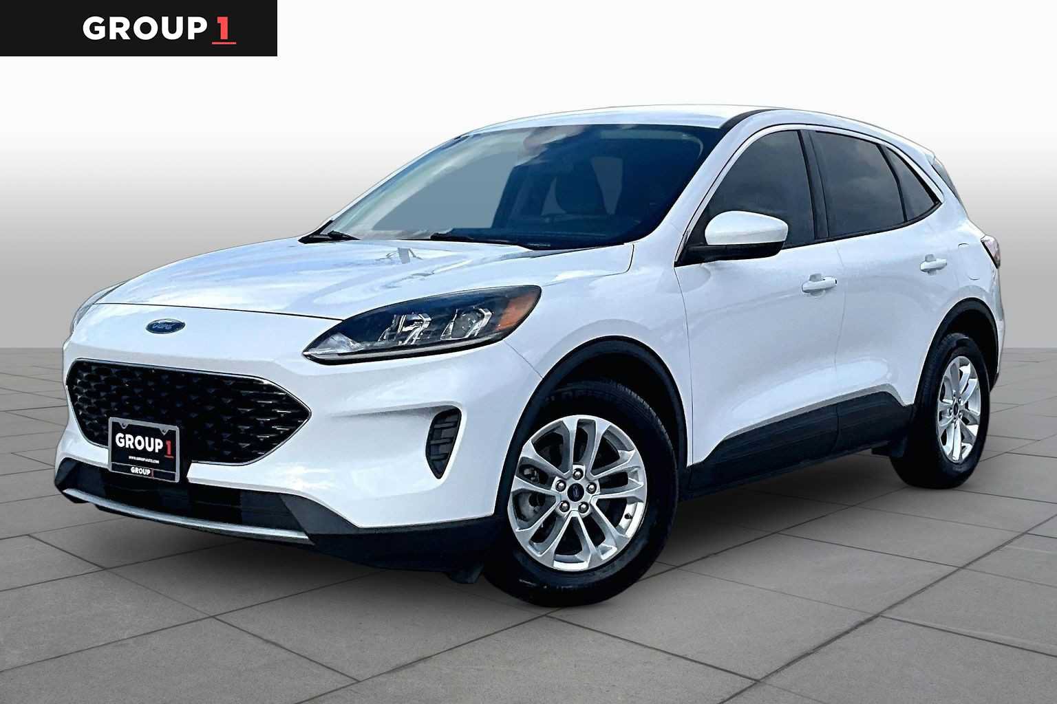 Used 2020 Ford Escape SE FWD image 1