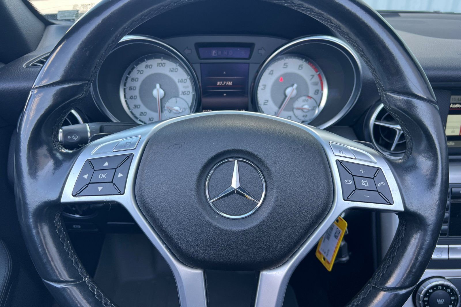 Used 2015 Mercedes-Benz SLK 250 image 20