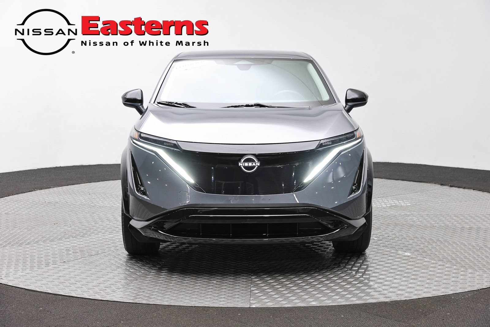 Used 2023 Nissan Ariya FWD image 2