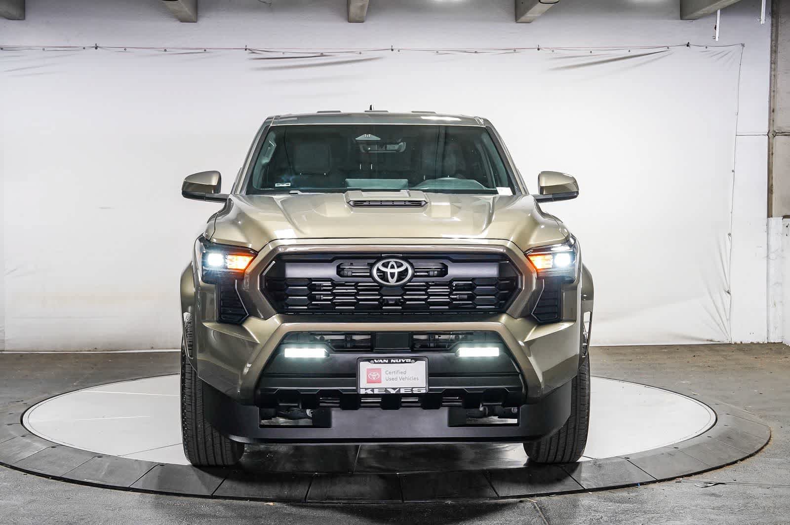 Certified 2024 Toyota Tacoma TRD Sport AWD/4WD image 7