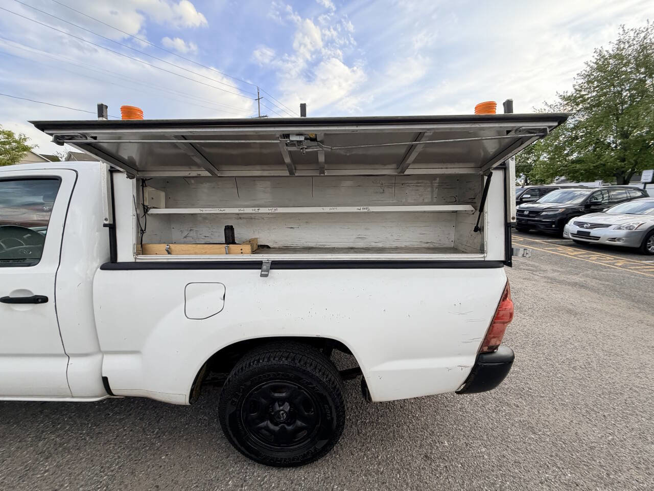 Used 2012 Toyota Tacoma 2WD Regular Cab image 3