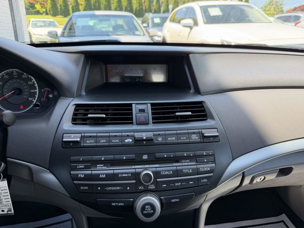 Used 2009 Honda Accord EX-L image 17