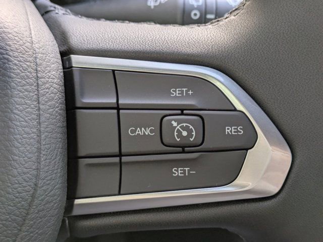 New 2026 Jeep Compass Latitude AWD/4WD image 24