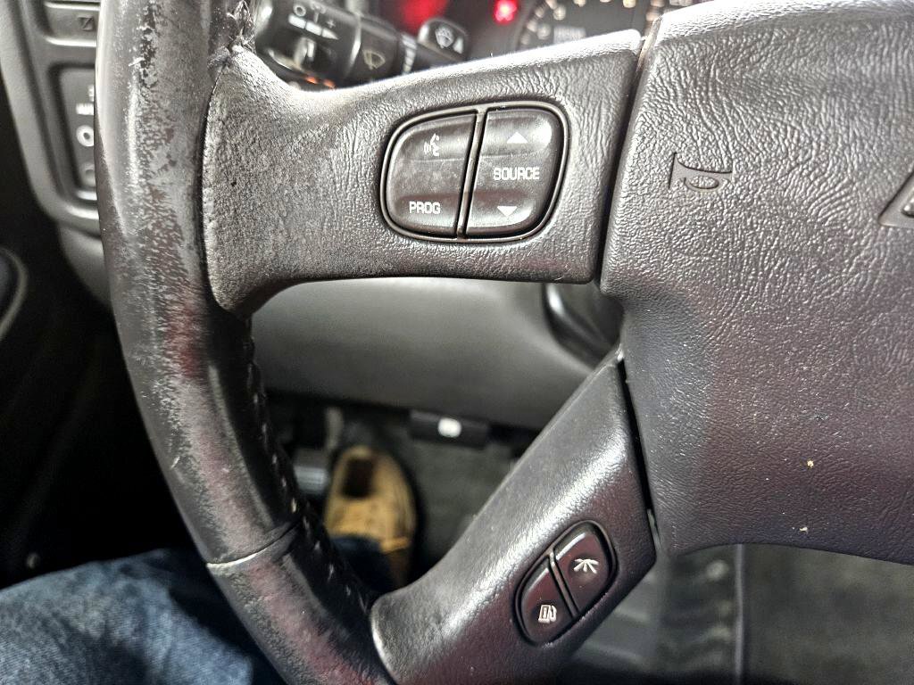 Used 2005 Chevrolet Silverado 1500 4x4 Extended Cab w/ Light Duty Power Package image 19