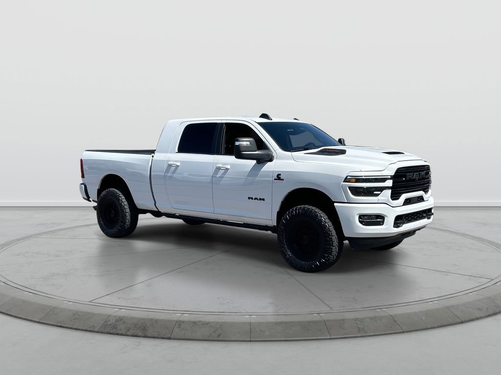 Used 2025 RAM 2500 Laramie AWD/4WD image 2