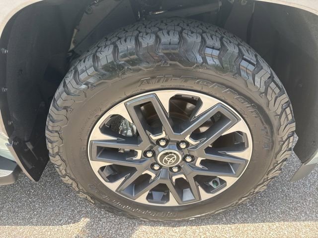 Used 2024 Toyota Sequoia Limited image 14