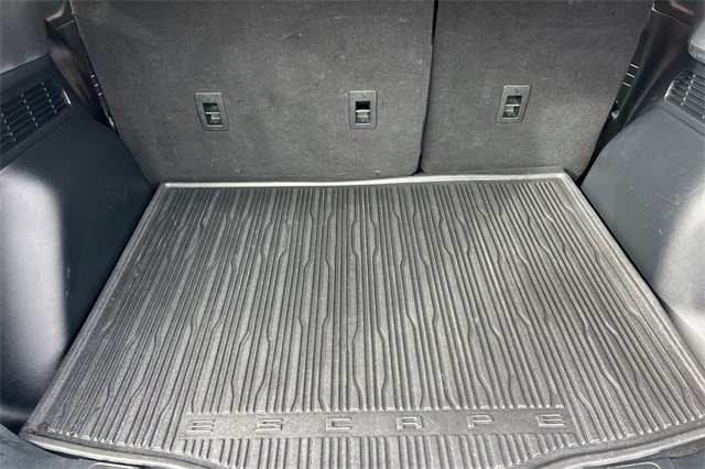 Used 2022 Ford Escape Titanium w/ Titanium Premium Package image 17