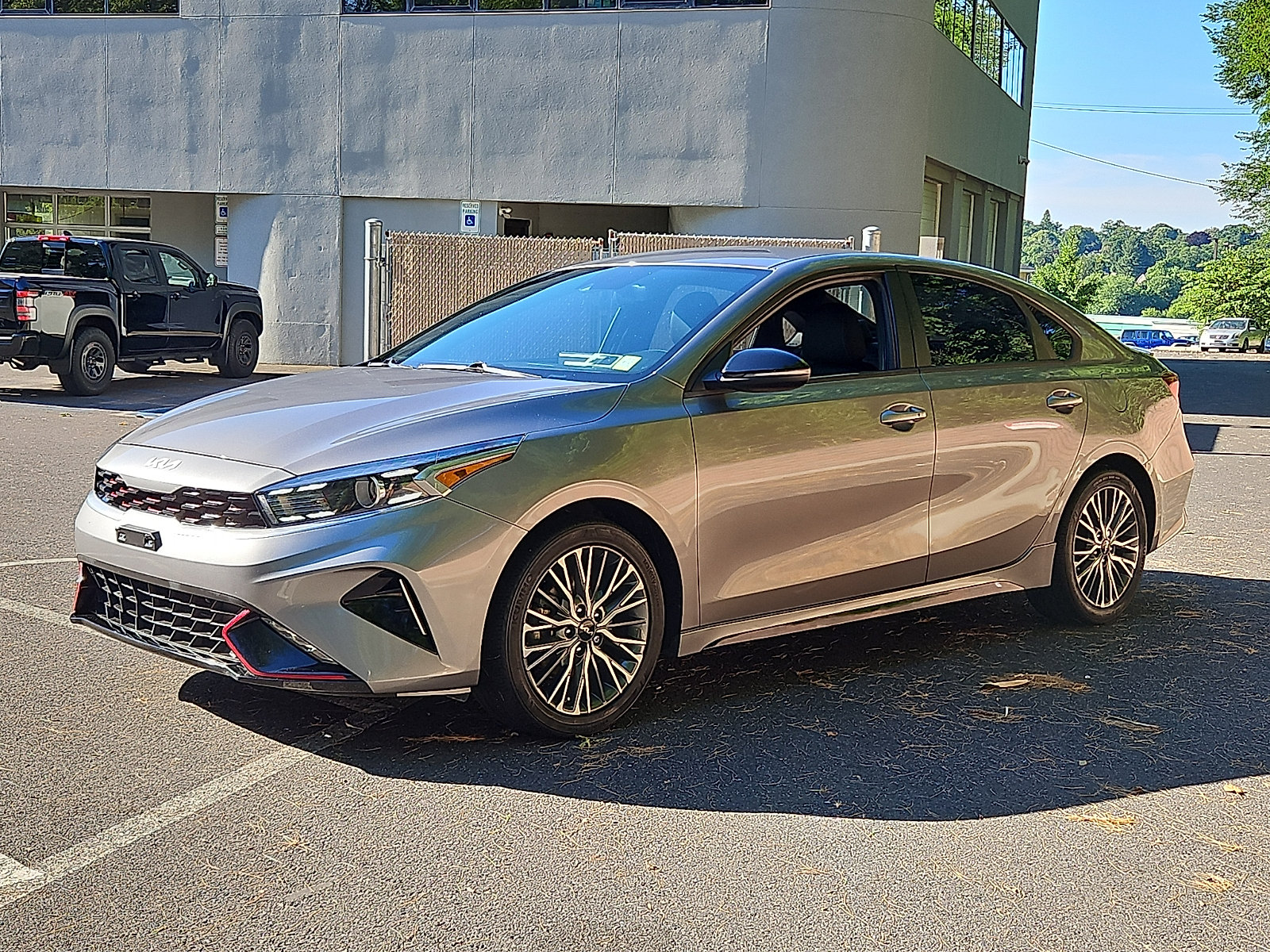 Used 2023 Kia Forte GT-Line FWD image 3