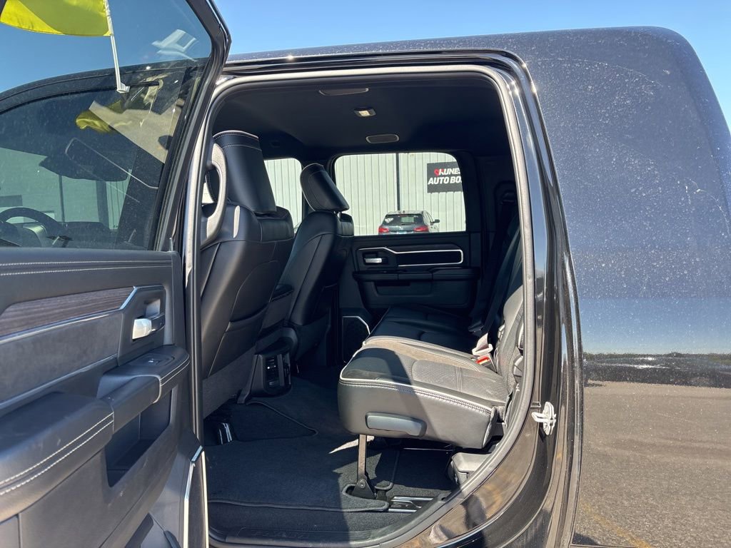 Used 2025 RAM 3500 Laramie w/ Max Tow Package AWD/4WD image 25