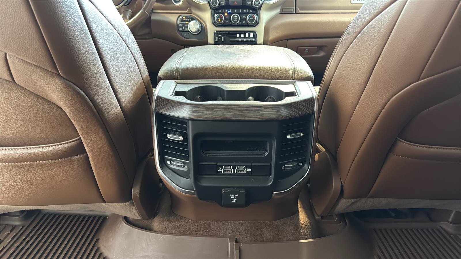 Used 2019 RAM 1500 Laramie AWD/4WD image 26