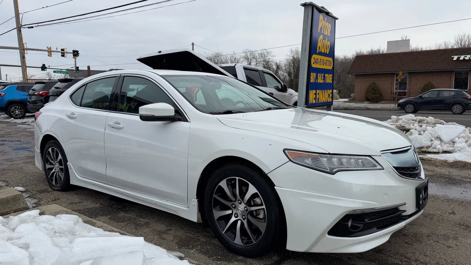 Used 2016 Acura TLX w/ Technology Package FWD image 4