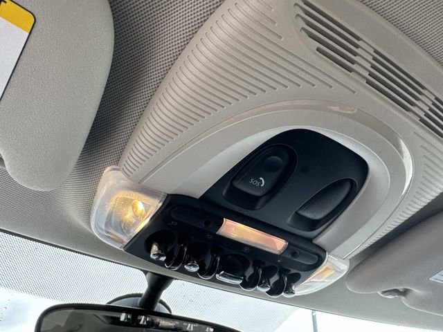 Used 2019 MINI Cooper 2-Door Hardtop w/ Storage Package image 19