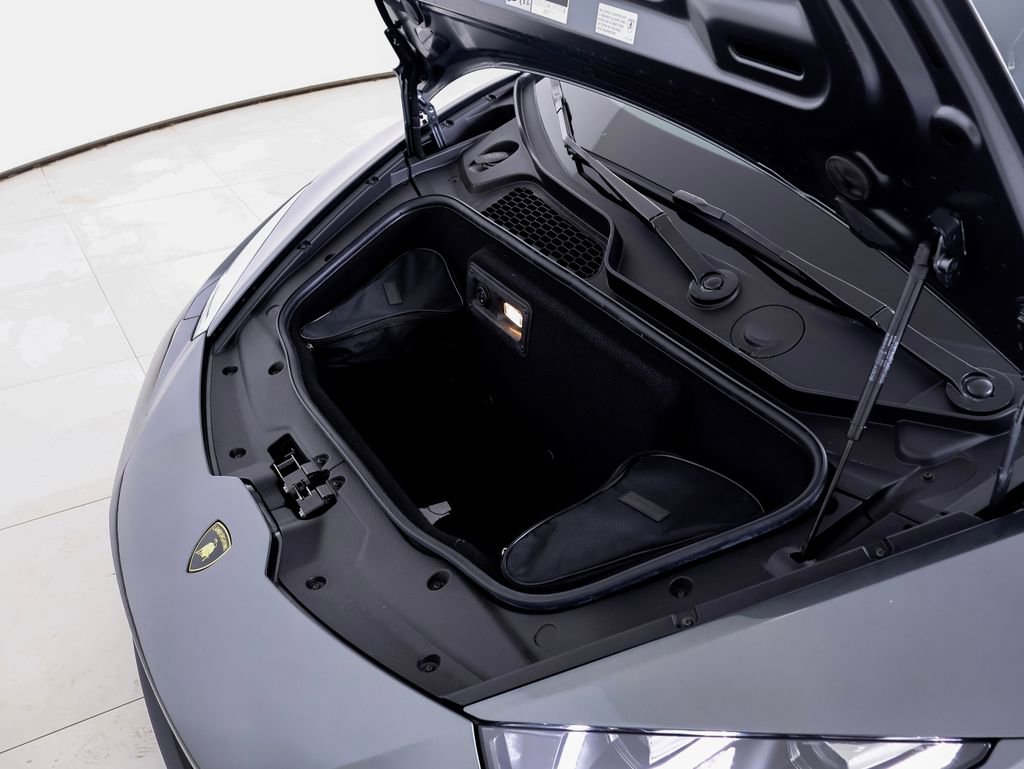 Used 2015 Lamborghini Huracan LP 610-4 image 11