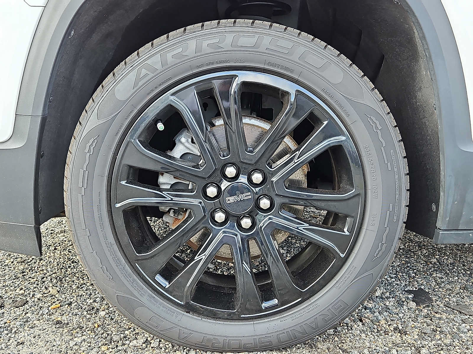 Used 2023 GMC Acadia SLT w/ Elevation Edition AWD/4WD image 8