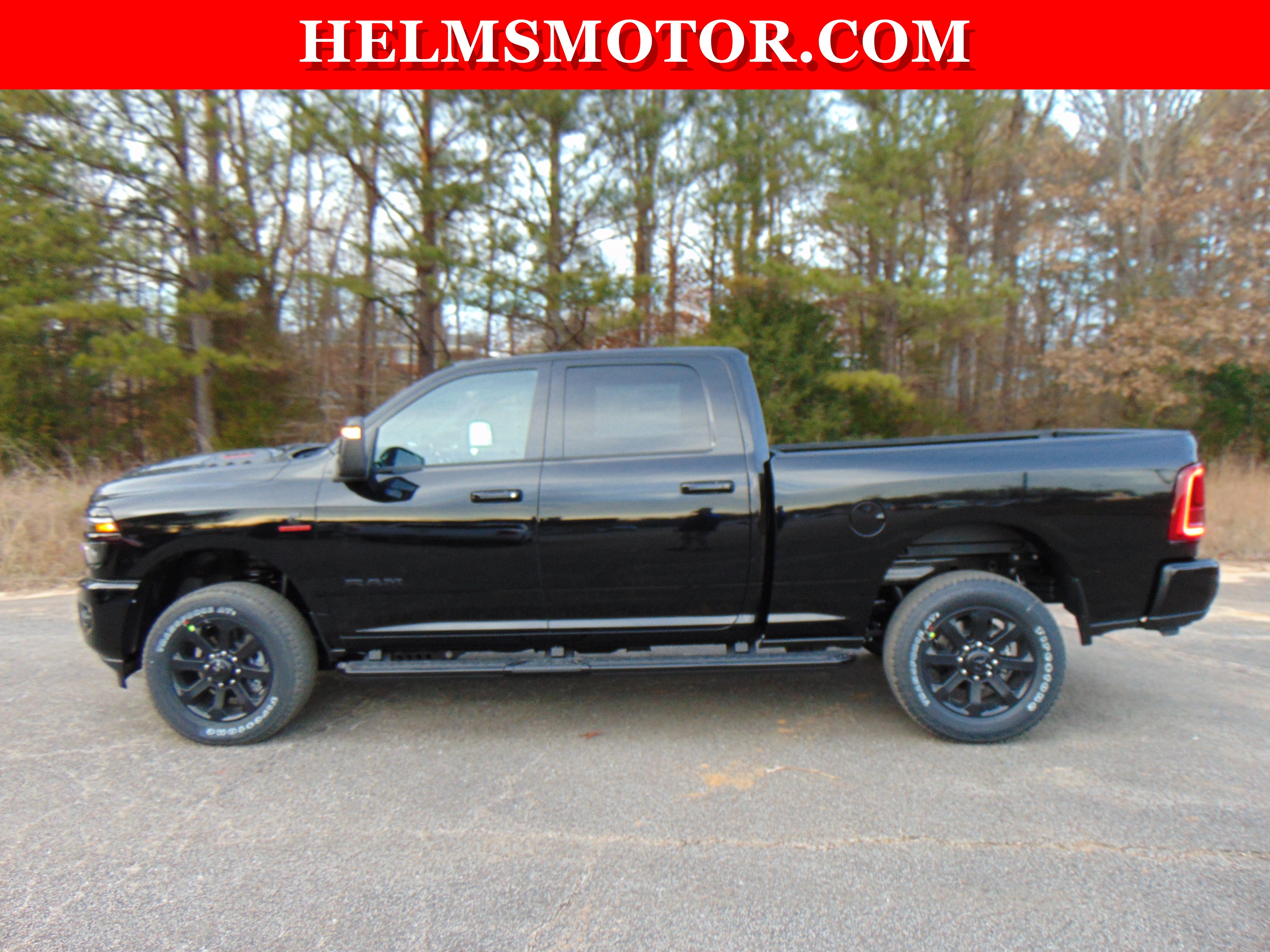 New 2026 RAM 2500 Laramie AWD/4WD image 7
