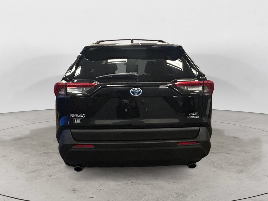 Used 2023 Toyota RAV4 XLE w/ XLE Grade Weather Package AWD/4WD image 4