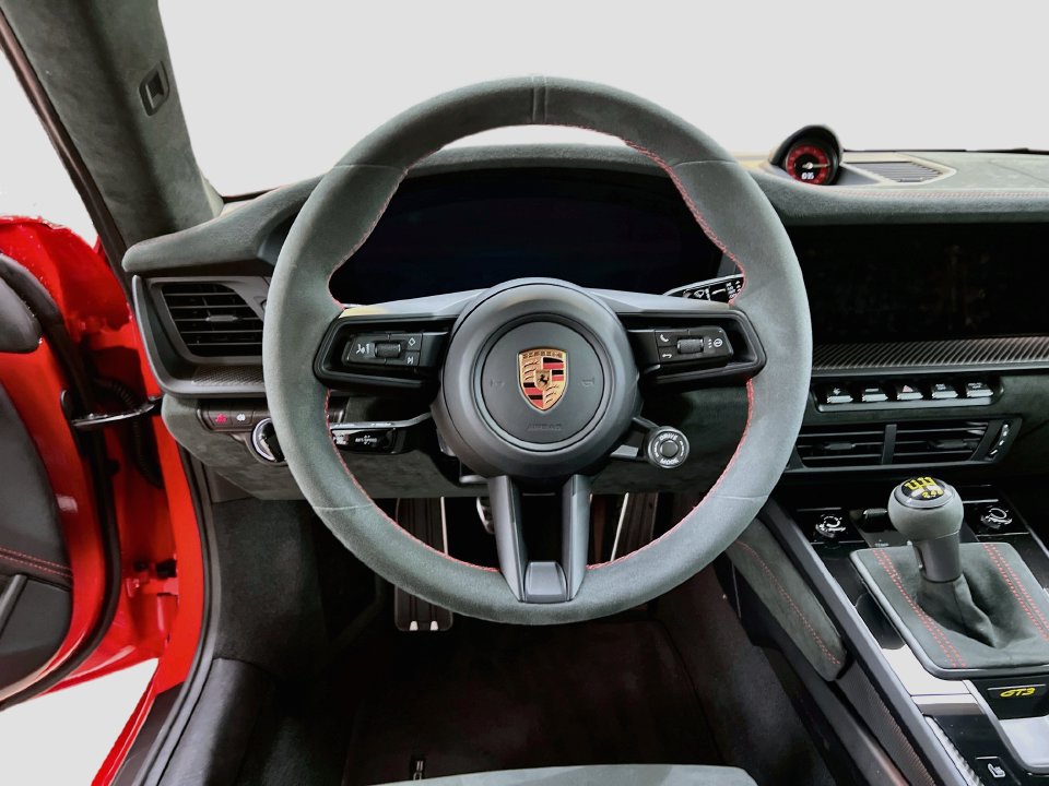 Certified 2026 Porsche 911 GT3 RWD image 12