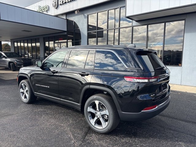 New 2025 Jeep Grand Cherokee Limited w/ Trailer Tow Package image 6