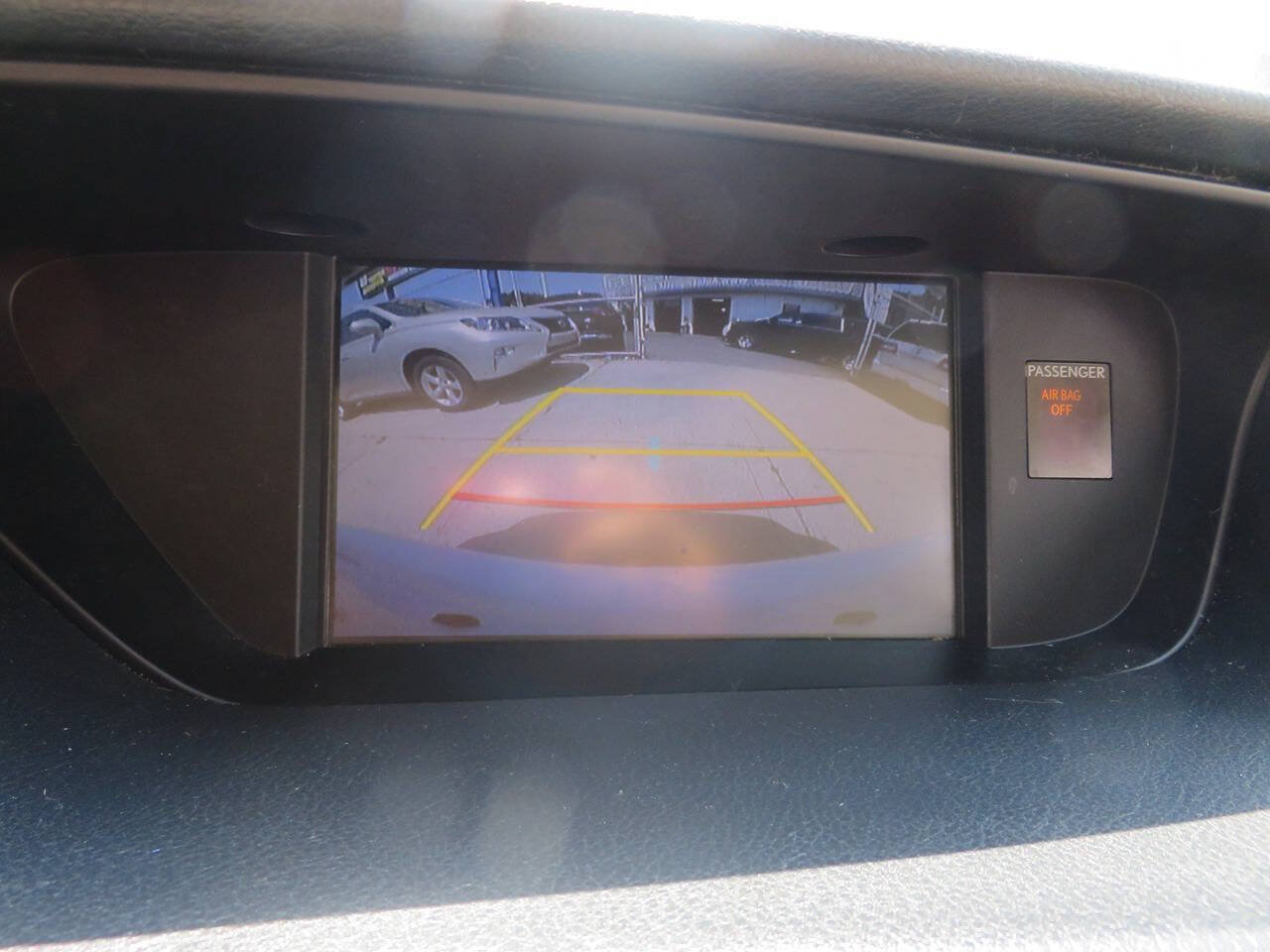 Used 2015 Lexus ES 300h w/ Premium Package w/Bamboo Trim FWD image 20