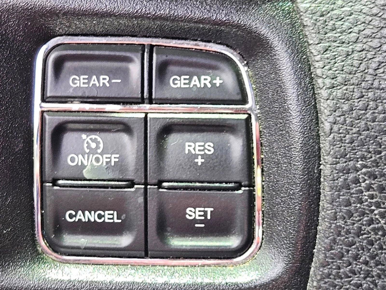Used 2018 RAM 1500 Express AWD/4WD image 16