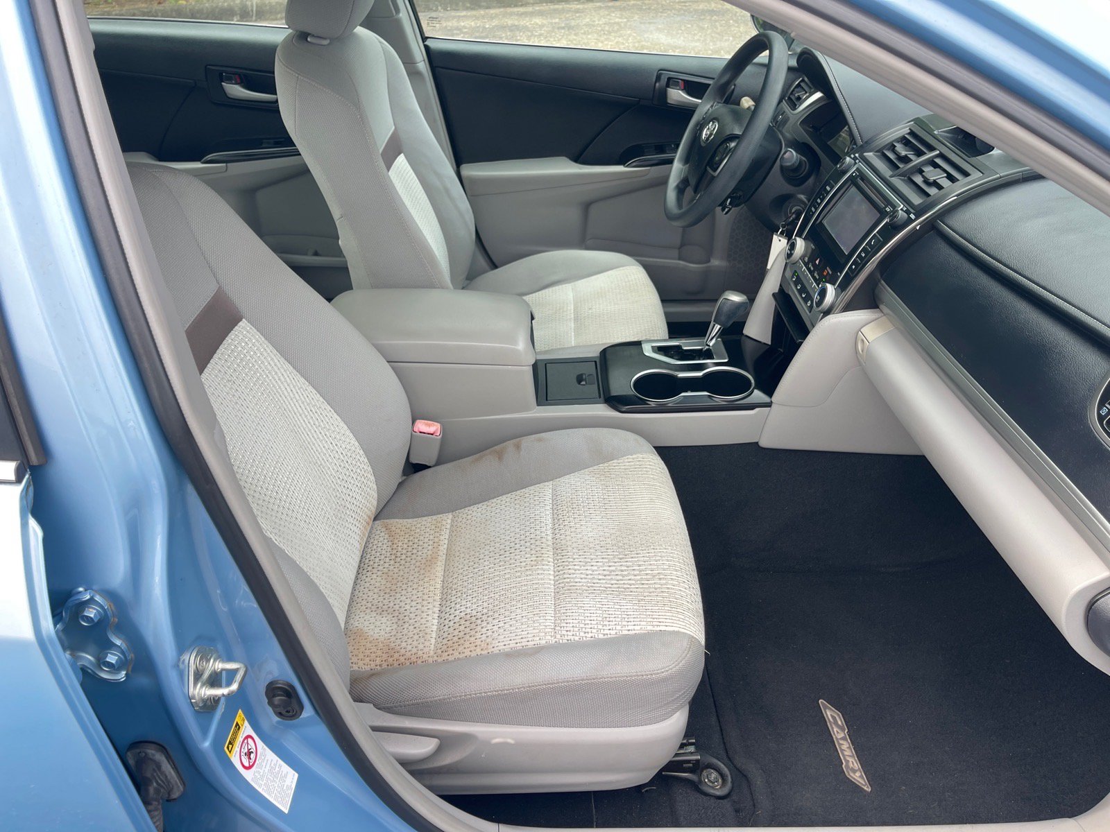 Used 2013 Toyota Camry LE FWD image 19