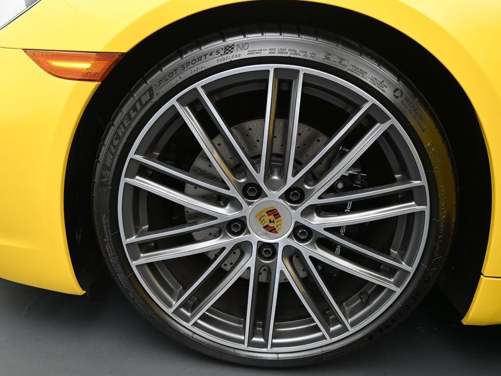 Certified 2025 Porsche 718 Cayman GTS image 9