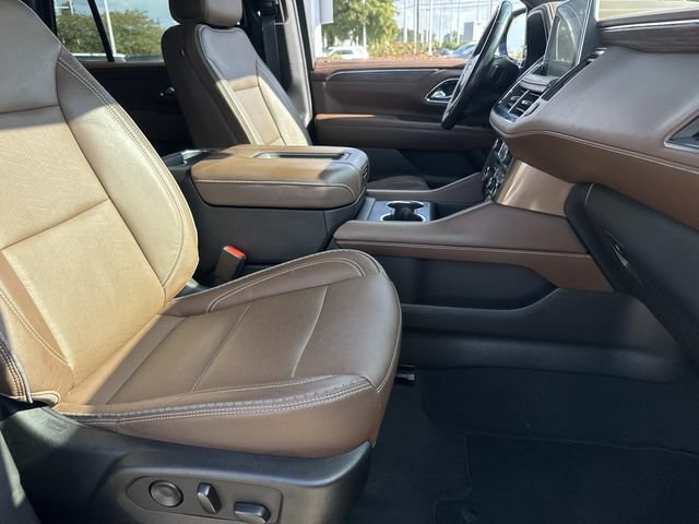 Used 2022 Chevrolet Tahoe High Country AWD/4WD image 11