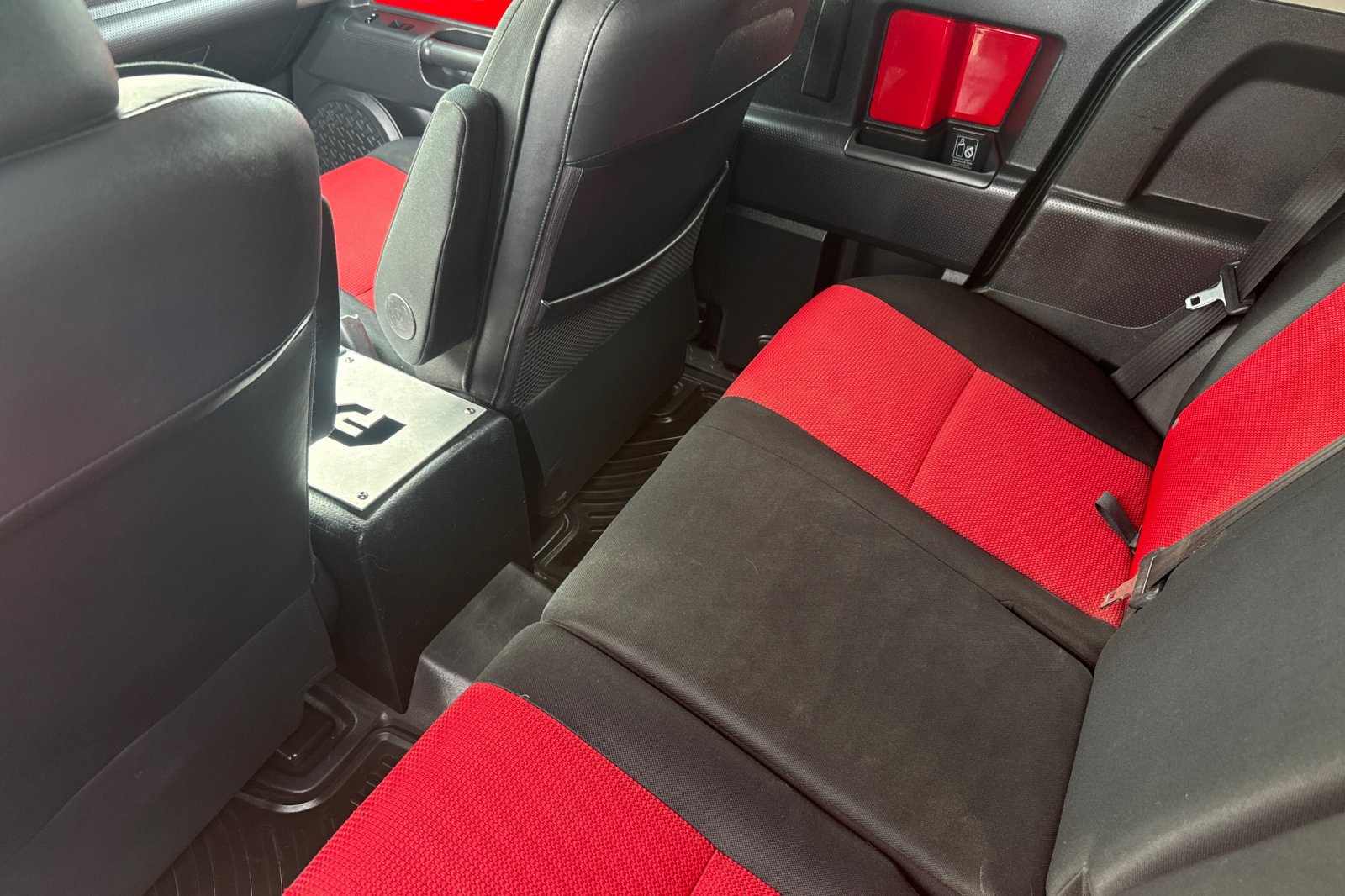 Used 2012 Toyota FJ Cruiser 4WD w/ Trail Teams Special Edition image 13