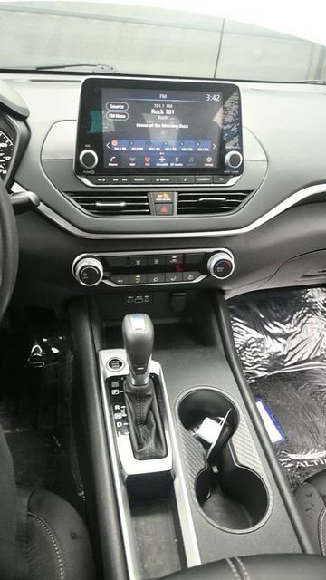 Used 2020 Nissan Altima 2.5 S FWD image 19