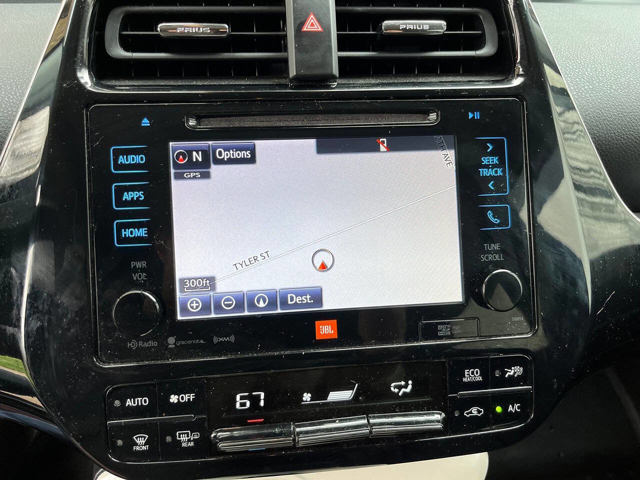 Used 2016 Toyota Prius Four w/ Advanced Technology Package FWD image 11