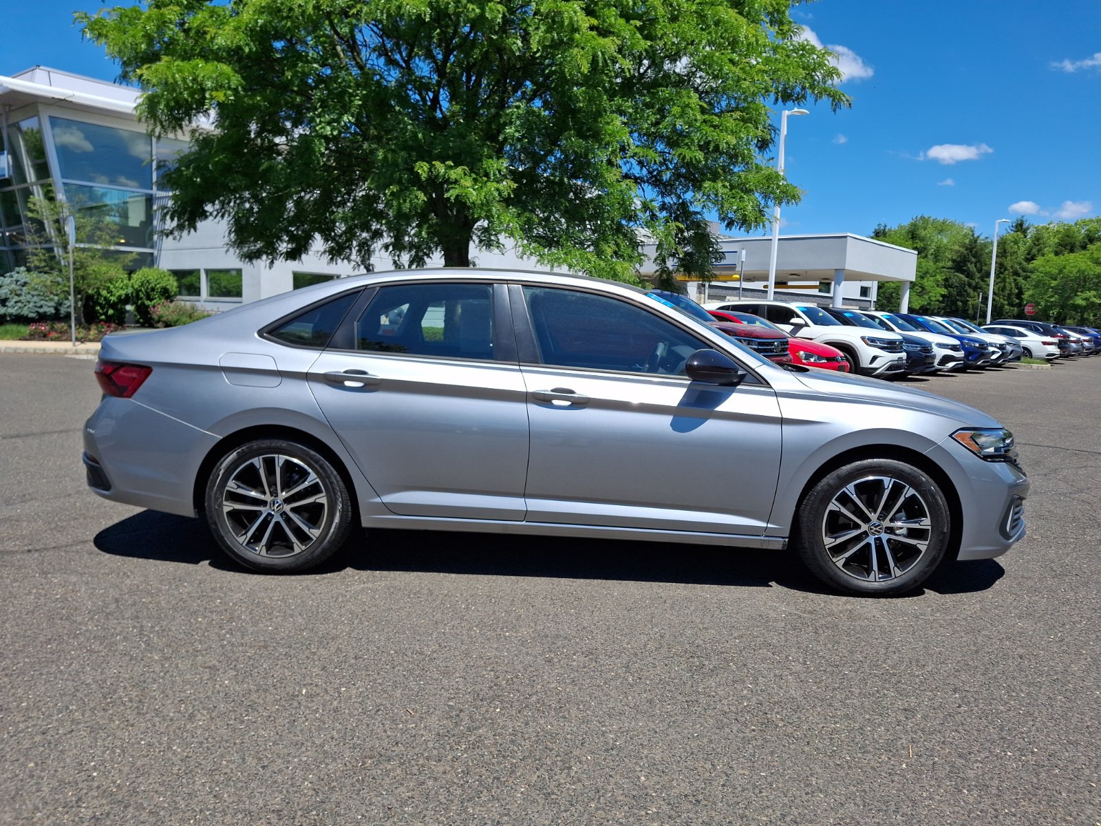 Certified 2022 Volkswagen Jetta Sport FWD image 7