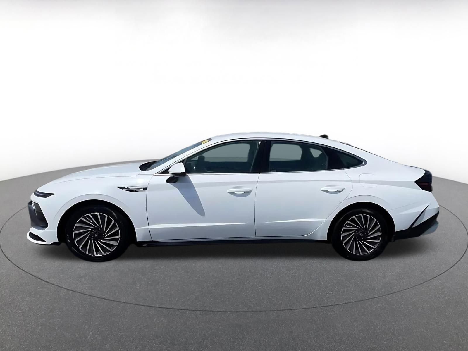 Used 2025 Hyundai Sonata SEL image 12