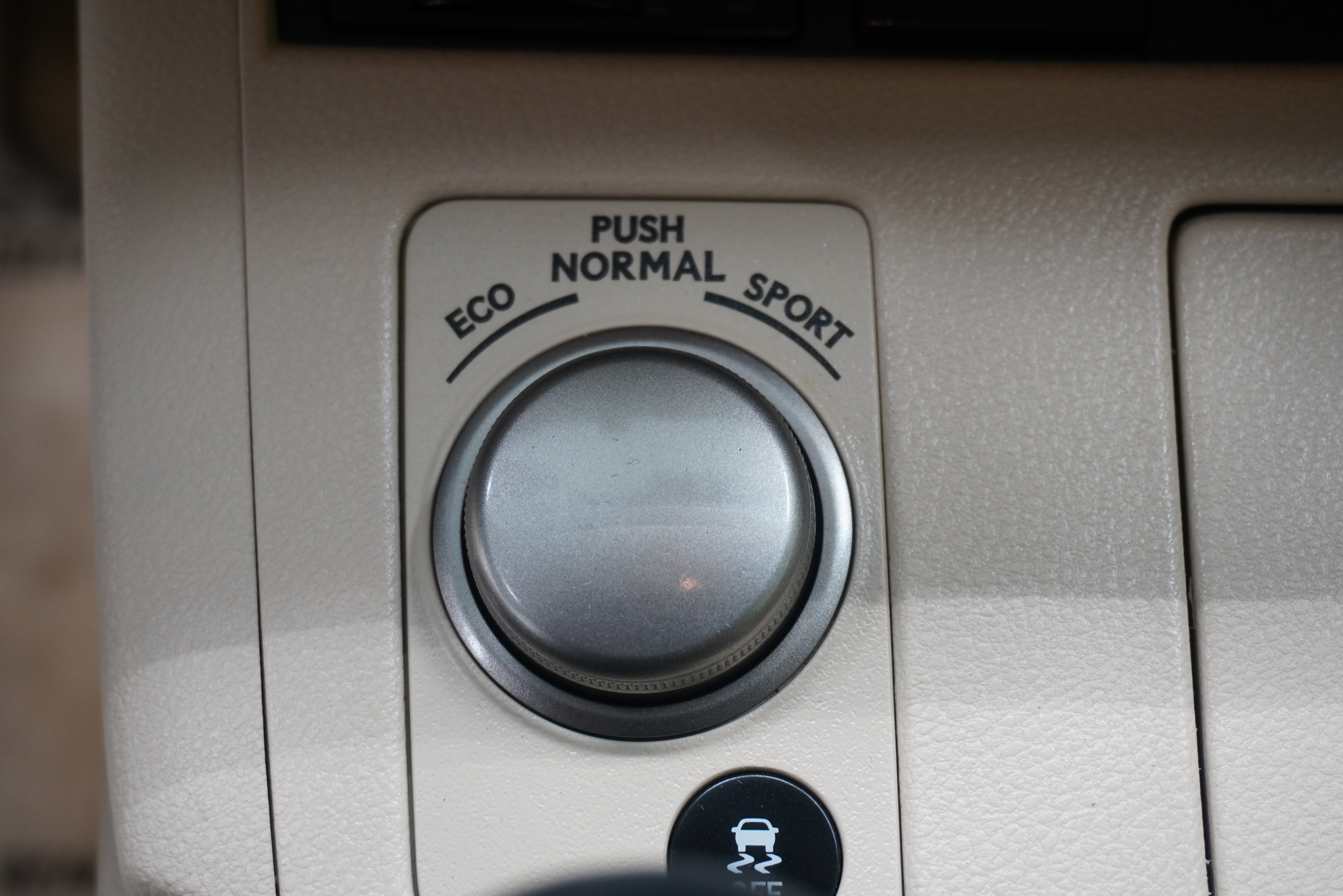 Used 2013 Lexus ES 350 w/ Luxury Pkg FWD image 21