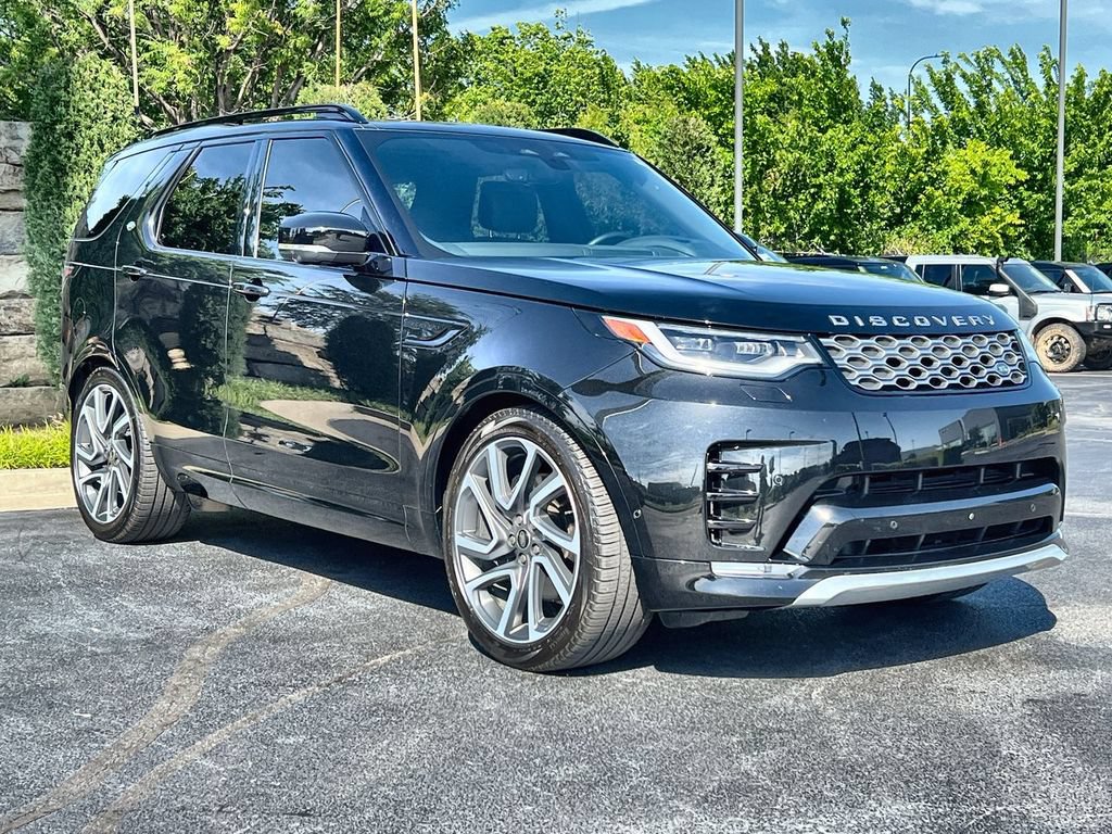 Certified 2025 Land Rover Discovery Metropolitan Edition AWD/4WD image 7